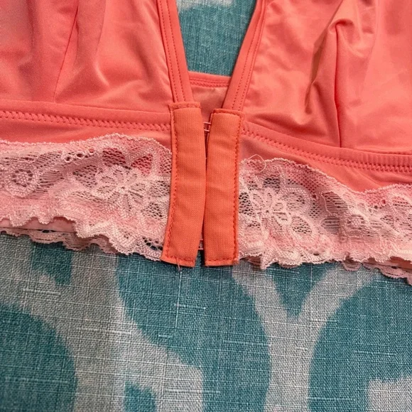 American Eagle Aerie Lace Bralette Front Closure - Picture 3 of 4